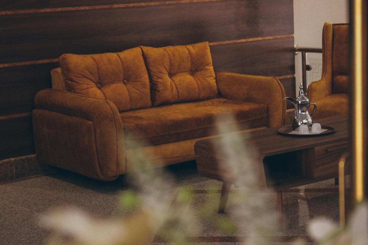 فندق البيت المثالي Ideal Home Hotel マディーナ エクステリア 写真