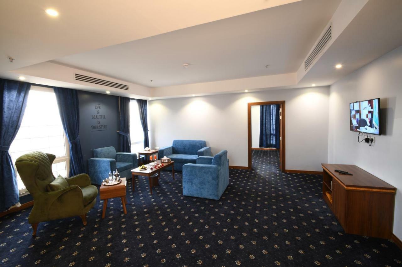 فندق البيت المثالي Ideal Home Hotel マディーナ エクステリア 写真
