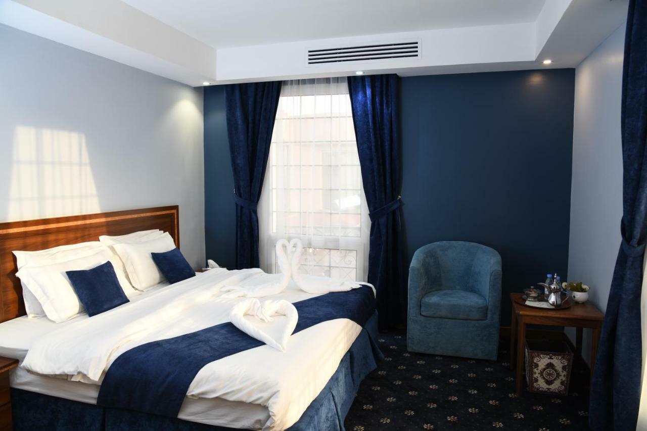 فندق البيت المثالي Ideal Home Hotel マディーナ エクステリア 写真